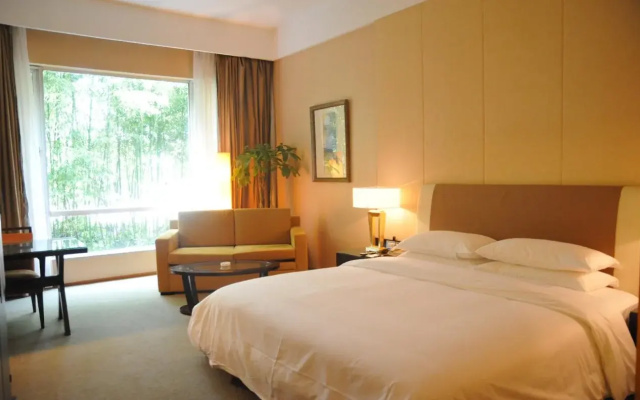 Starway Hotel