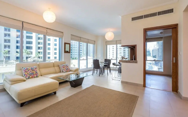 Deluxe Holiday Homes - Attessa Tower