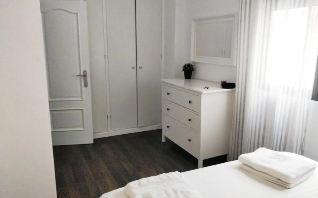 Apartamento cerca de la playa y Ciudad de las Ciencias