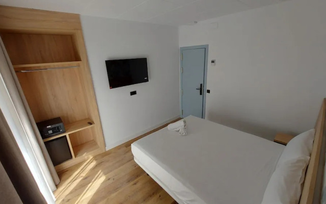 Sweet Lloret Suites - Smart Hotel