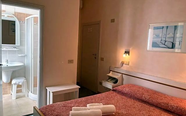 Hotel Ellymar