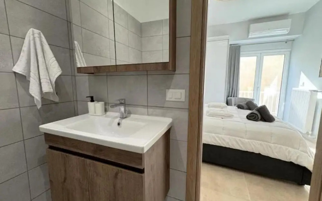 Elegant VIP Apartment - Athens Town