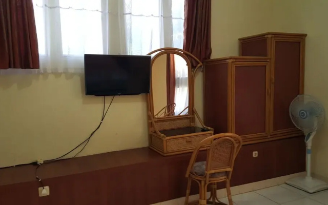 Madarana Hotel