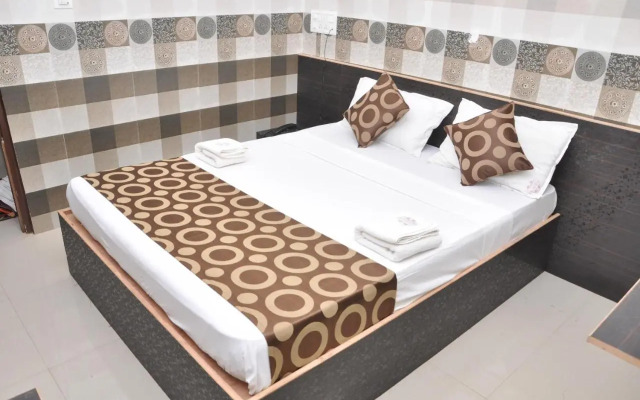 Addhuri Comforts Hotel