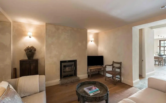 Chantry House With Free Parking By My Getaways