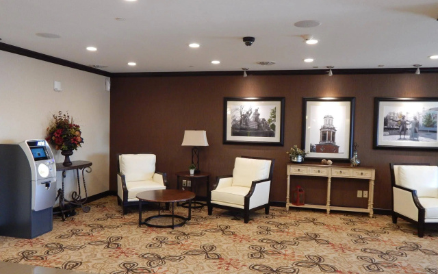 Holiday Inn Express & Suites Washington