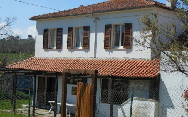 Отель Agriturismo Le Cicale Италия, Спольторе - отзывы, цены и фото номеров - забронировать отель Agriturismo Le Cicale онлайн вид на фасад