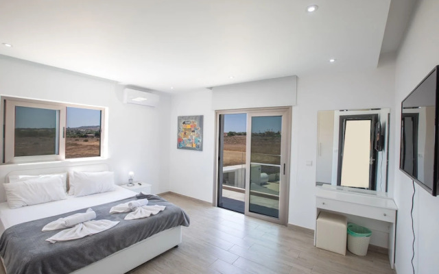 Villa Sienna, Fabulous 6bdr Protaras Villa