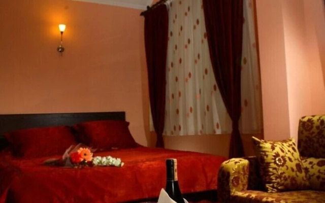 Yaman Hotel