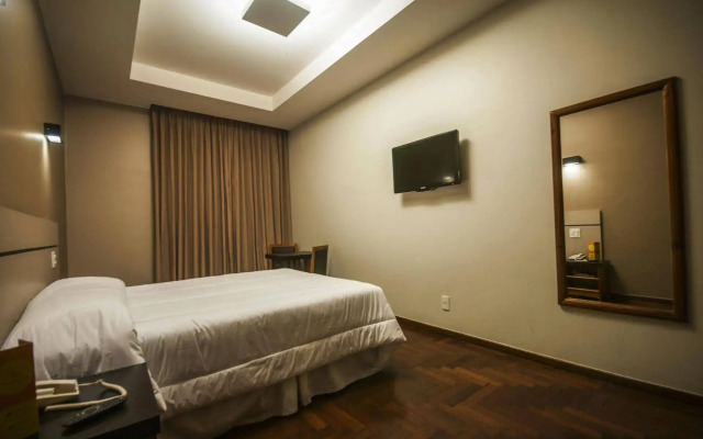 Serrano Residencial Hotel