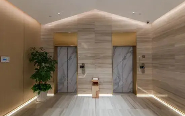 Yiju Life Hotel (Yuyao Station Wucaicheng)