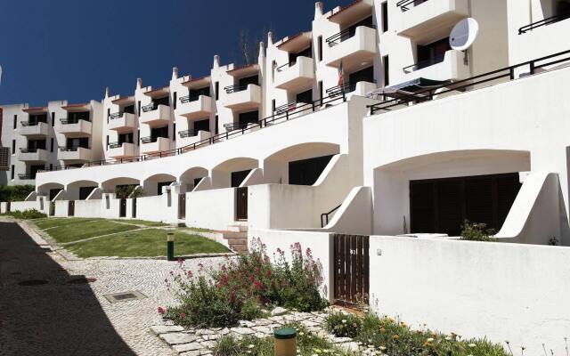 Апартаменты Albufeira Jardim Apartments вид на фасад