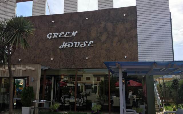 Отель Green House Албания, Берат - отзывы, цены и фото номеров - забронировать отель Green House онлайн вид на фасад