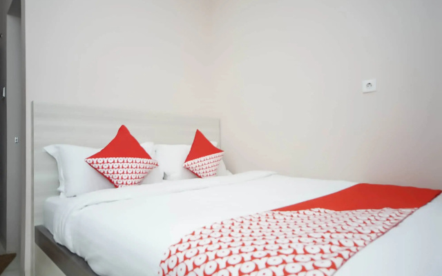 Super OYO 270 Madinah Residence Syariah