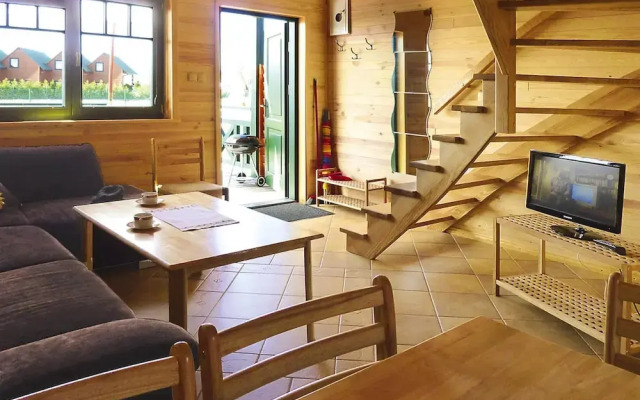 Holiday Homes With Terraces, Close to the Beach