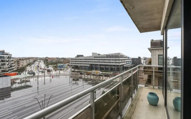 Apartment Near Train Station