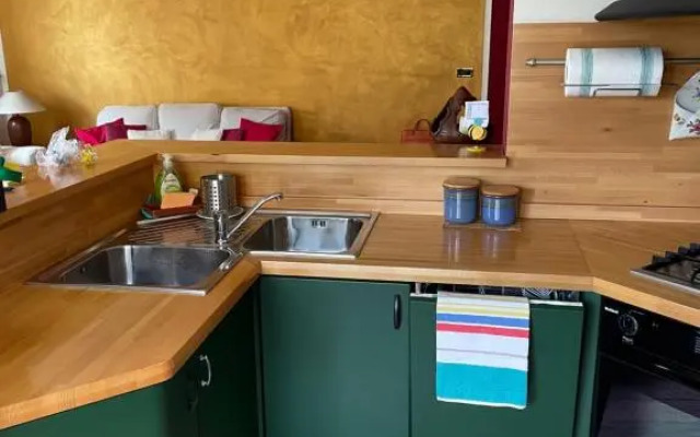 Zen Apartment Located In Turin Pre Hill
