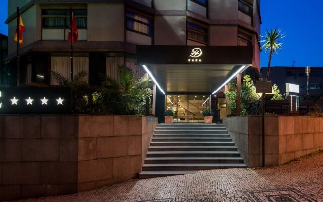 Hotel Dom Henrique Downtown вид на фасад