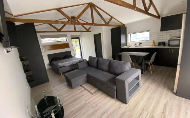 Studio Unit with Outdoor Bathtub