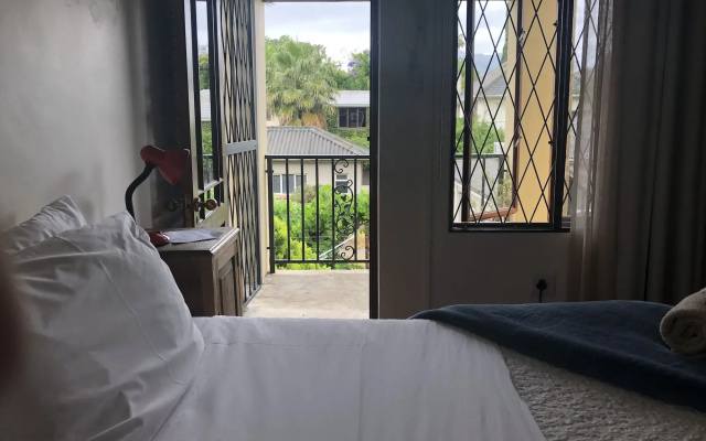 10 Alexander B&B