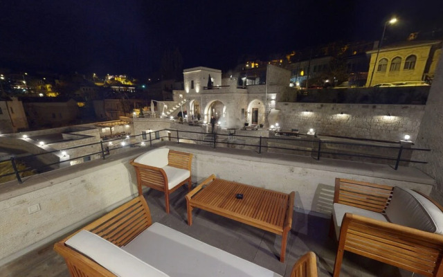 Solem Cave Suites