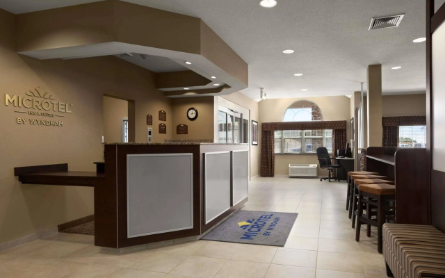 Microtel Inn & Suites by Wyndham St Clairsville/Wheeling