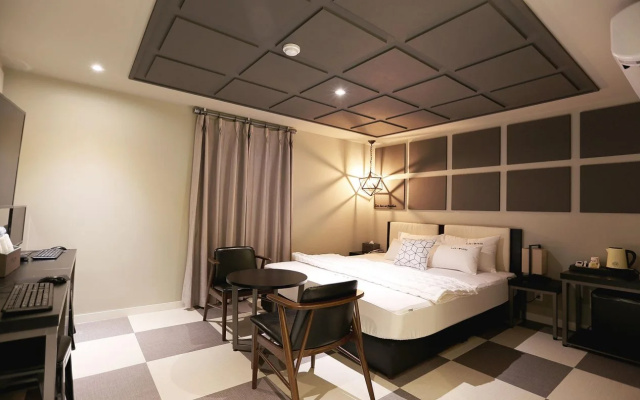 Hotel Idea Gupo