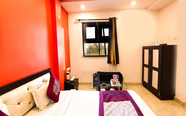 Oyo Flagship Bridge View Hotel