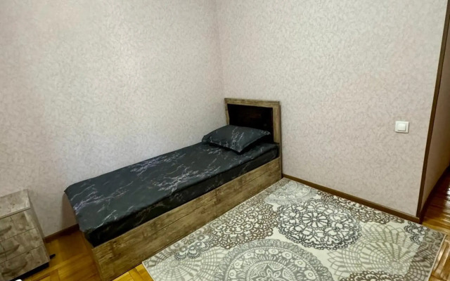 Classic C1 Apartment In The Center With 4 Rooms