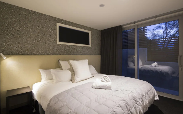 15 Melbourne by Staysouth