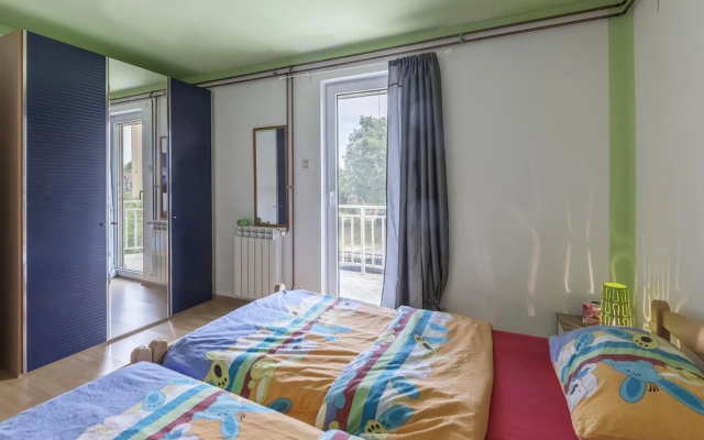 Amazing Apartment in Fazana With Wifi and 2 Bedrooms