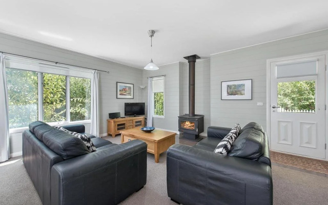 Amelina Cottages