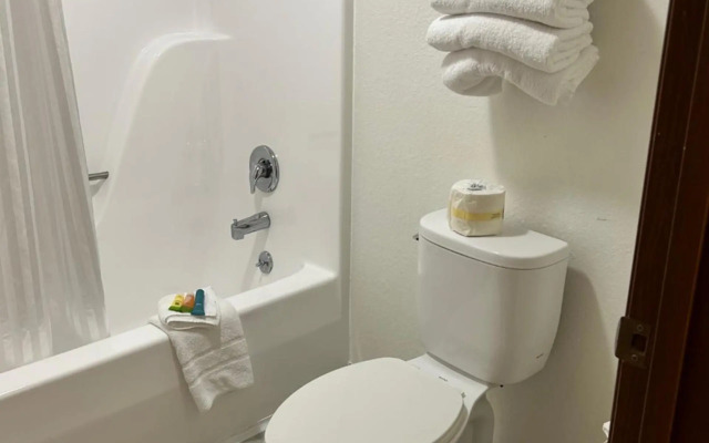 Seven Gables Inn
