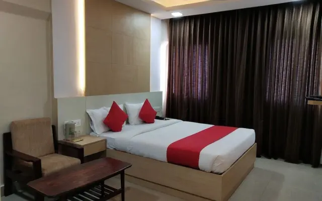 OYO 10394 Hotel Geo