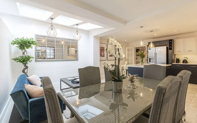 JOIVY Exclusive 3Br Home W/ Terrace In Chelsea