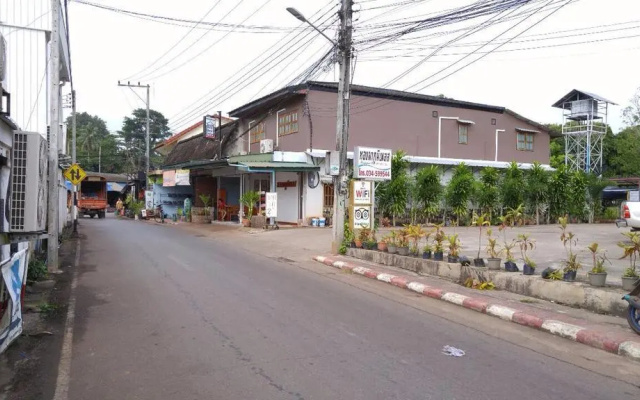 Thongphaphum Place