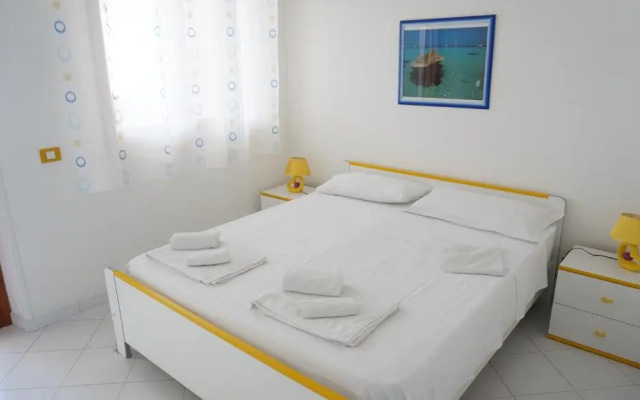 Annalisa Apartments 300 m dal mare