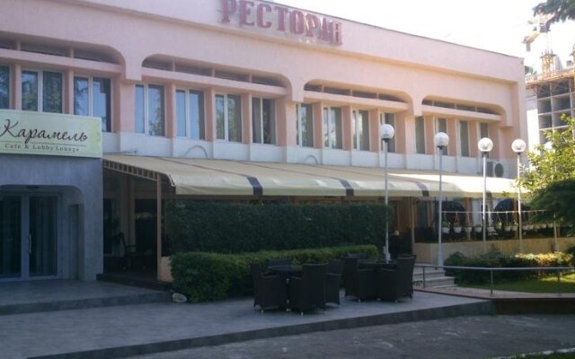 Viktoria Hotel вид на фасад