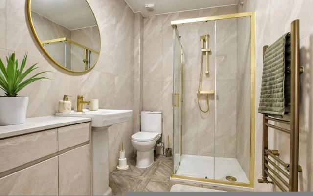 Wembley Garden Retreat 4BR Sleeps 7 Near Station