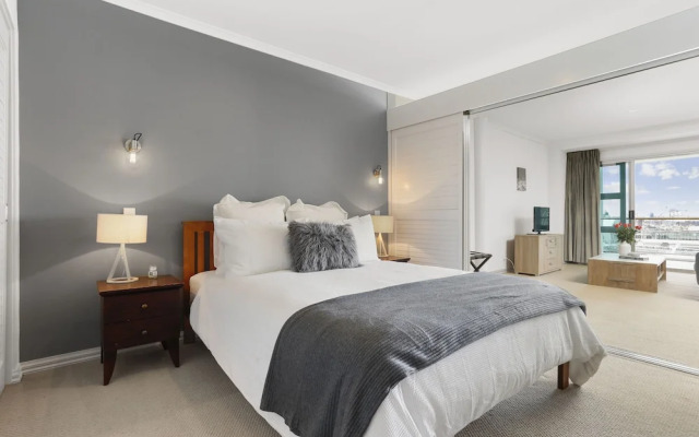 Stunning Water Views in Auckland CBD