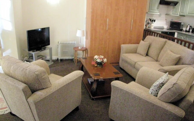 Harbour House 2