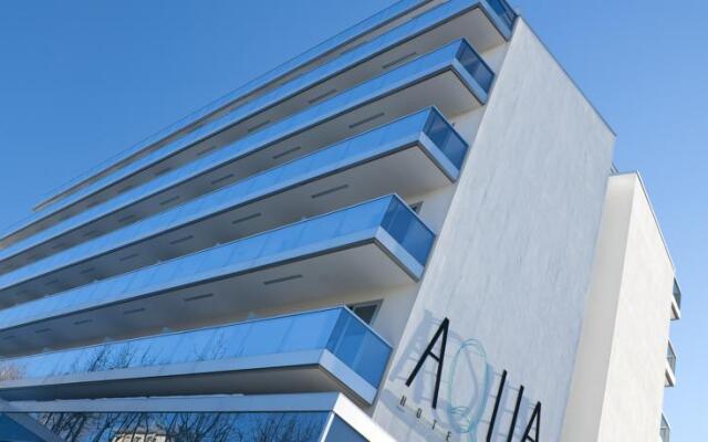 Aqua Hotel Римини вид на фасад