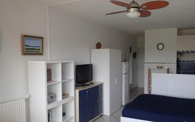Appartement Balaruc-les-Bains, 1 pièce, 2 personnes - FR-1-503-47