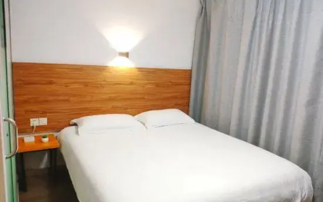 Huyuan Hotel
