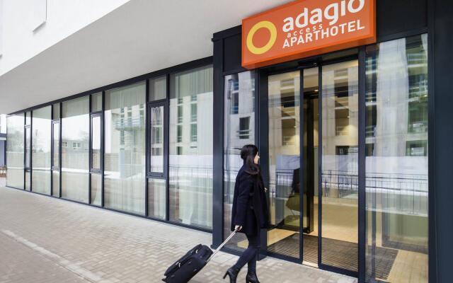 Отель Aparthotel Adagio access München City Olympiapark Германия, Мюнхен - 4 отзыва об отеле, цены и фото номеров - забронировать отель Aparthotel Adagio access München City Olympiapark онлайн вид на фасад