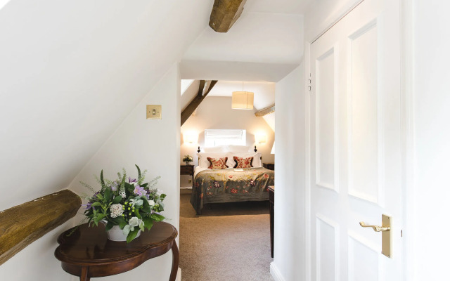 Lords of the Manor Hotel