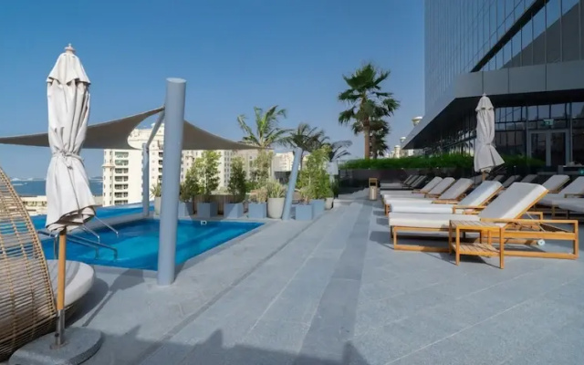Iconic One Bedroom Panoramic Palm Views