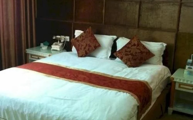Feilong Hotel