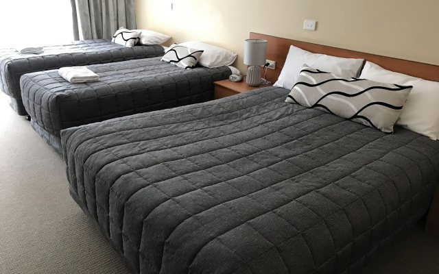 Town Beach Motor Inn