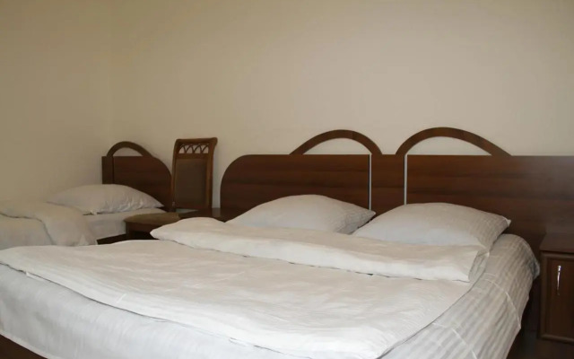Marishok Hotel